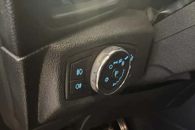 Ford EcoSport (2019) thumbnail 21