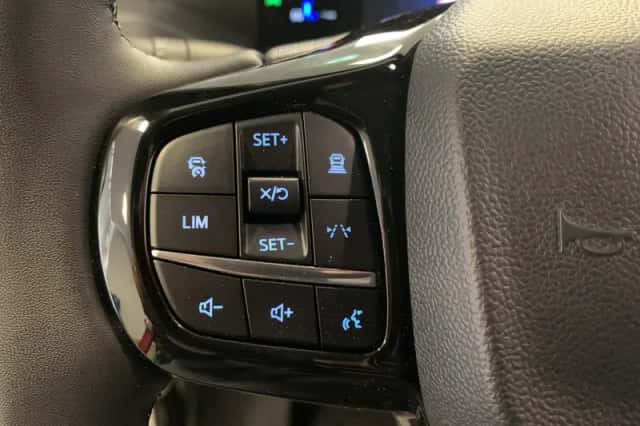 Ford Transit Custom (2024) thumbnail 16