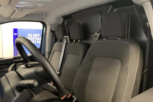 Ford Transit Custom (2024) thumbnail 18
