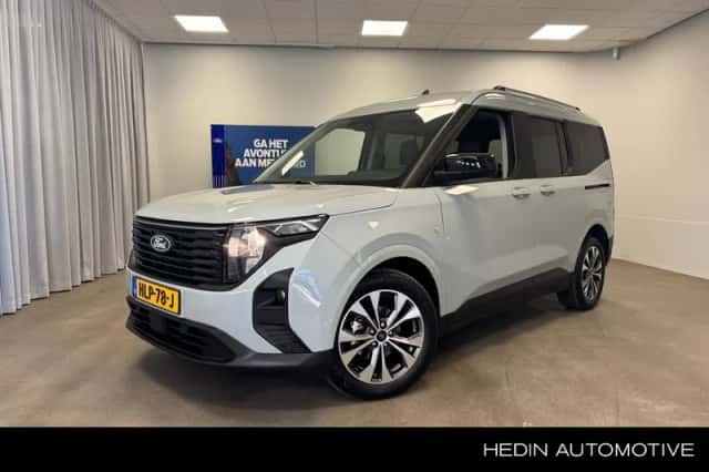 Ford Tourneo Courier (2024) thumbnail 1
