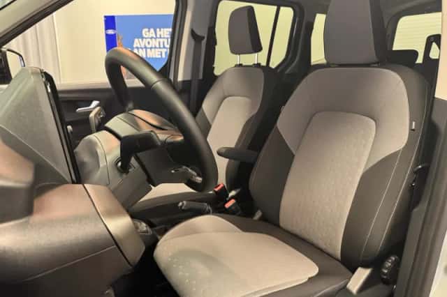 Ford Tourneo Courier (2024) thumbnail 21