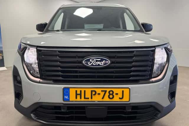 Ford Tourneo Courier (2024) thumbnail 7