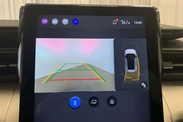 Ford Explorer (2026) thumbnail 11