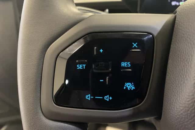 Ford Explorer (2026) thumbnail 14