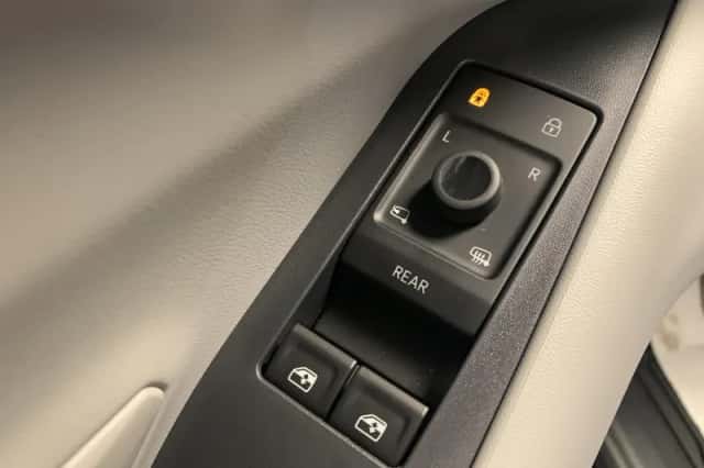 Ford Explorer (2026) thumbnail 26