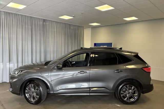 Ford Kuga (2022) thumbnail 6