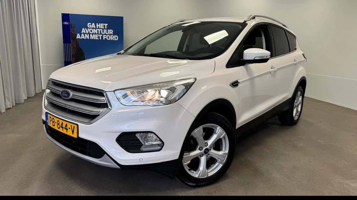 Ford Kuga (2017) — foto 1