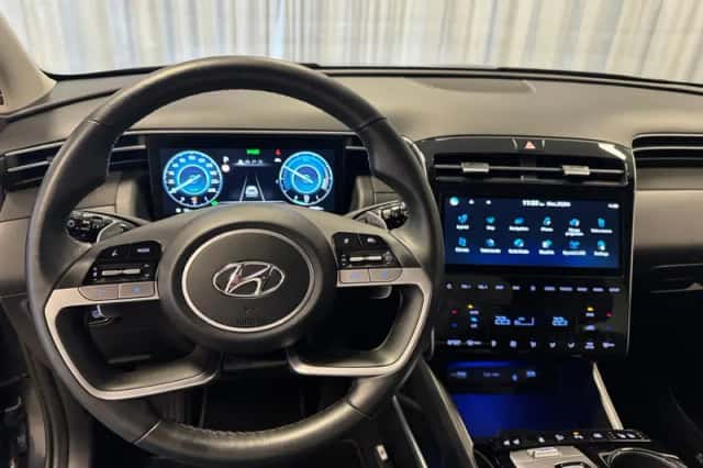 Hyundai Tucson (2023) thumbnail 3