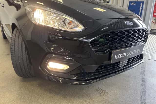 Ford Fiesta (2018) thumbnail 24