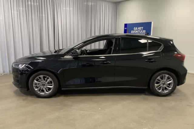 Ford Focus (2025) thumbnail 2