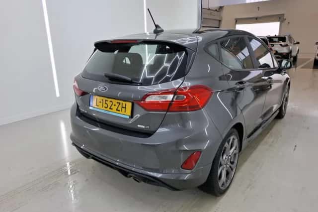 Ford Fiesta (2021) thumbnail 3