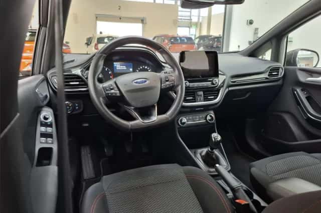 Ford Fiesta (2021) thumbnail 4