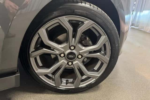 Ford Fiesta (2021) thumbnail 5