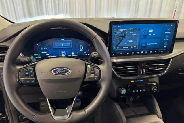 Ford Kuga (2025) thumbnail 3