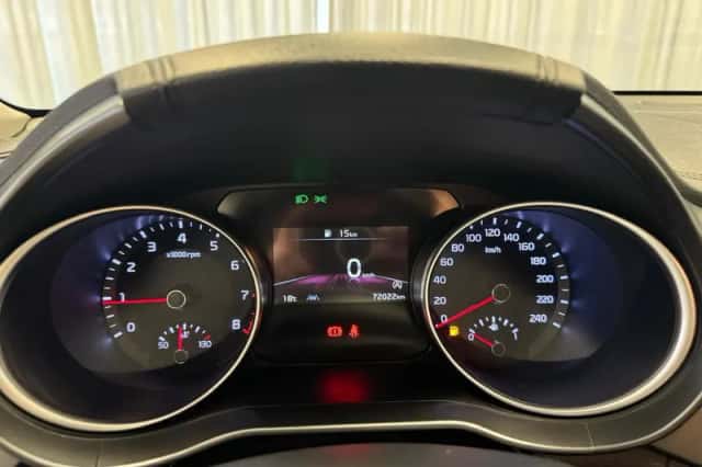 Kia Ceed (2023) thumbnail 17