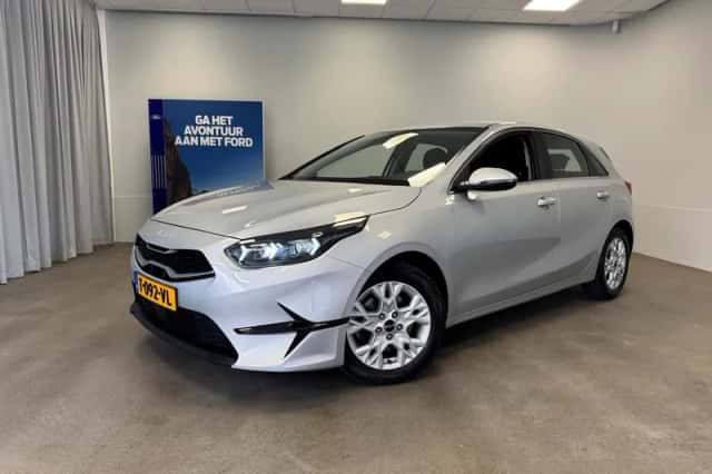 Kia Ceed (2023) thumbnail 30