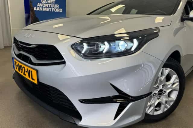 Kia Ceed (2023) thumbnail 6