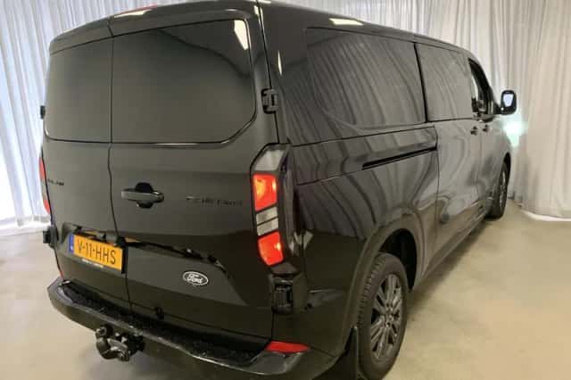 Ford Transit Custom (2024) thumbnail 2