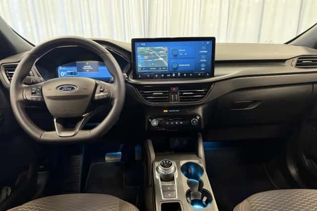 Ford Kuga (2025) thumbnail 3