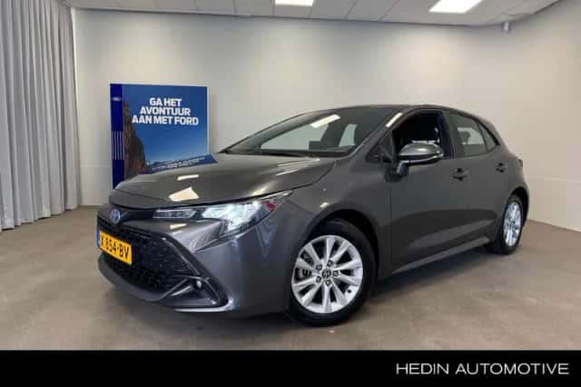 Toyota Corolla (2023) thumbnail 1