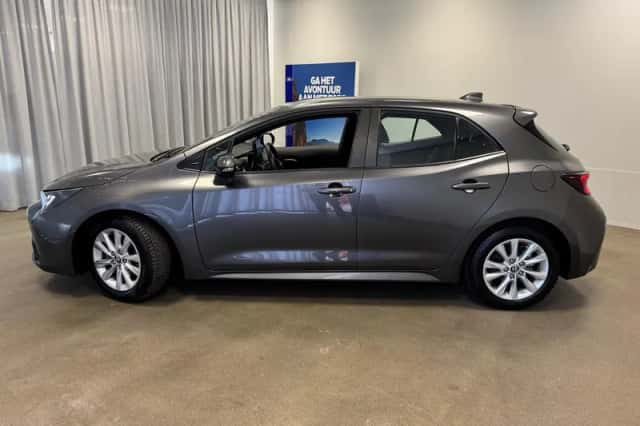Toyota Corolla (2023) thumbnail 8