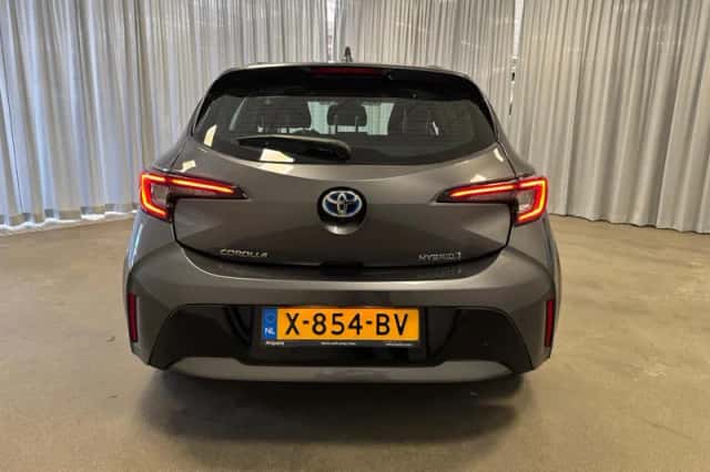 Toyota Corolla (2023) thumbnail 9