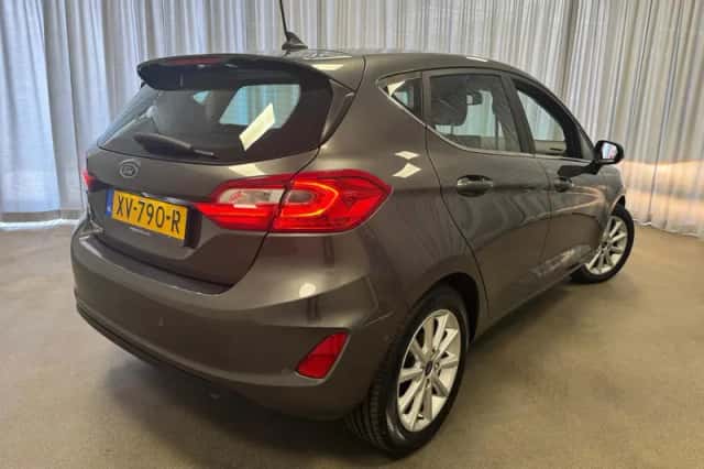 Ford Fiesta (2019) thumbnail 2