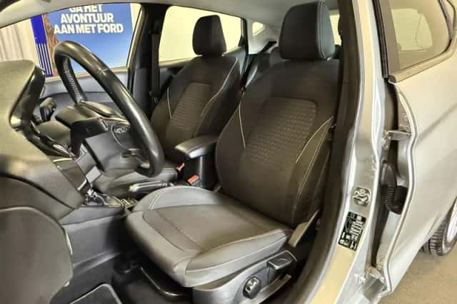 Ford Fiesta (2018) thumbnail 10