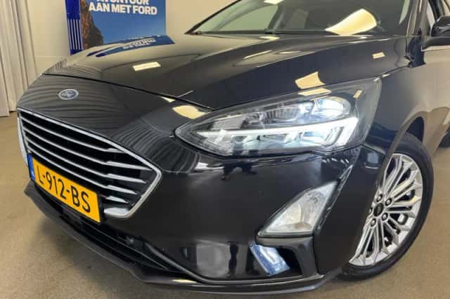 Ford Focus (2020) thumbnail 6