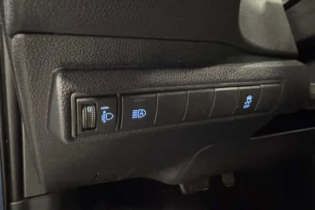 Toyota Corolla (2021) thumbnail 22