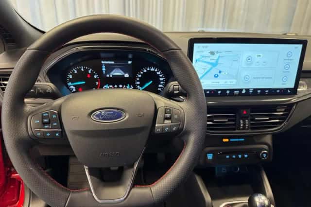 Ford Focus (2025) thumbnail 3