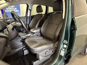 Ford Kuga (2016) thumbnail 16