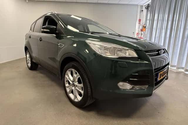Ford Kuga (2016) thumbnail 25