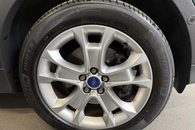 Ford Kuga (2016) thumbnail 34