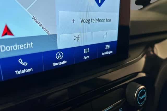 Ford Kuga (2023) thumbnail 15