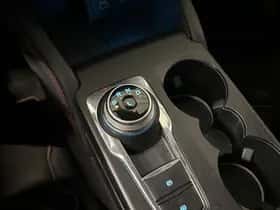 Ford Kuga (2023) thumbnail 16