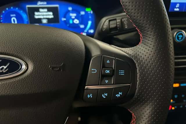 Ford Kuga (2023) thumbnail 19