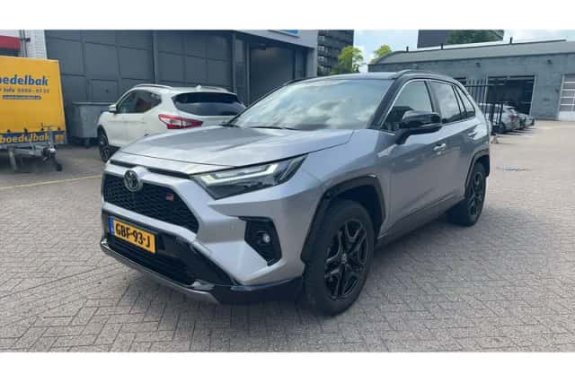 Toyota RAV4 (2024) thumbnail 1