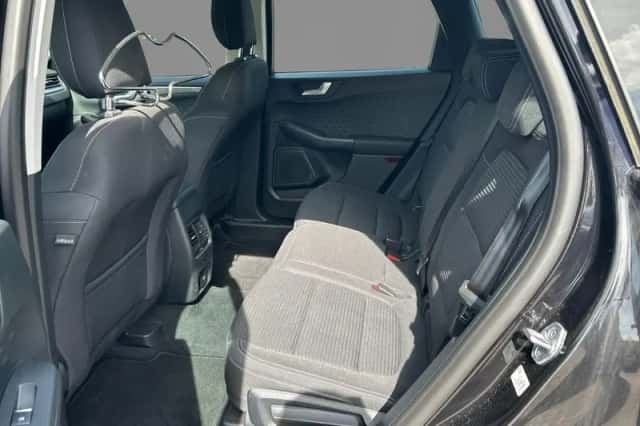 Ford Kuga (2020) thumbnail 8