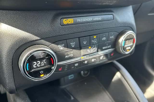 Ford Kuga (2020) thumbnail 9