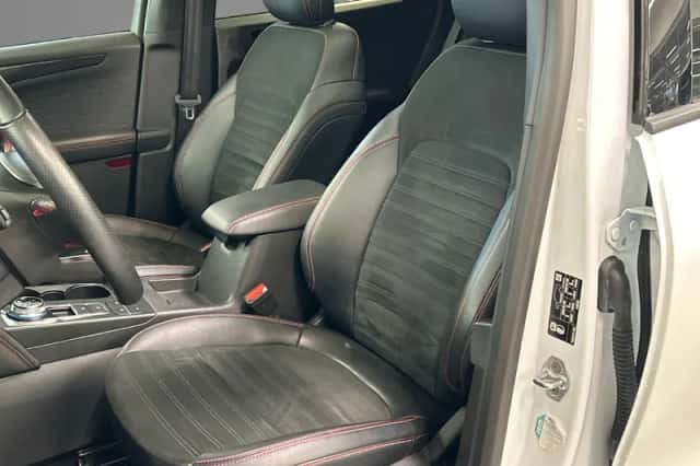 Ford Kuga (2020) thumbnail 8
