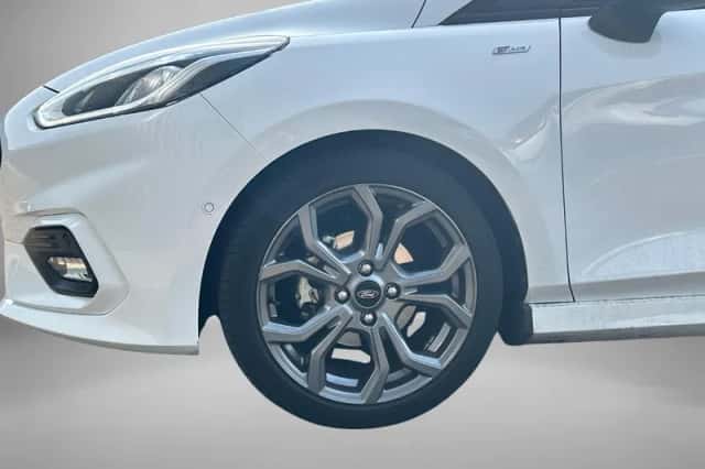 Ford Fiesta (2020) thumbnail 5