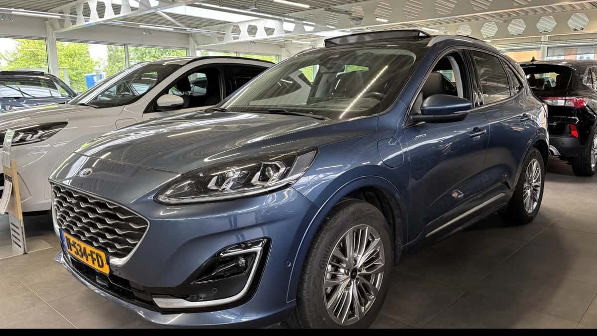 Ford Kuga (2021) — foto 1