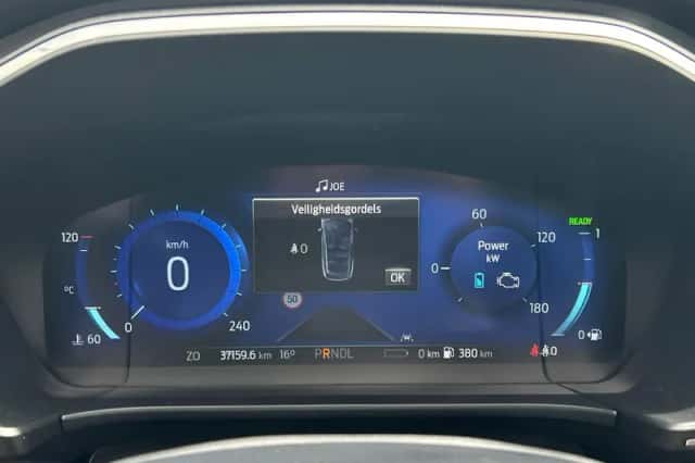 Ford Kuga (2021) thumbnail 13