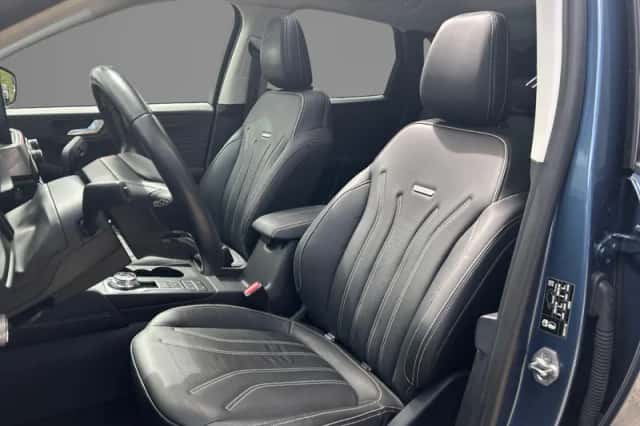Ford Kuga (2021) thumbnail 16