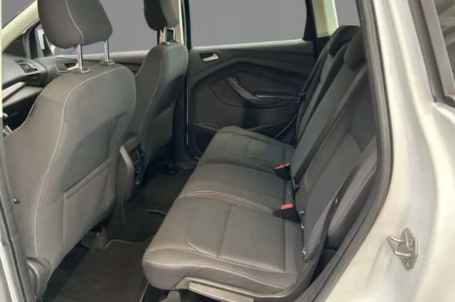 Ford Kuga (2017) thumbnail 6