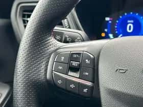 Ford Kuga (2021) thumbnail 18