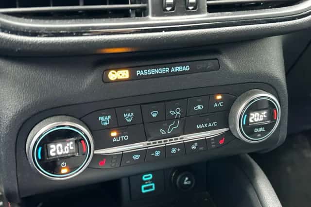Ford Kuga (2021) thumbnail 8