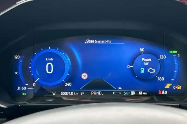 Ford Kuga (2022) thumbnail 17