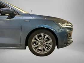 Ford Focus (2024) thumbnail 5